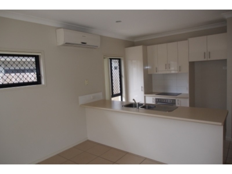 58 Nicklaus Parade, North Lakes QLD 4509