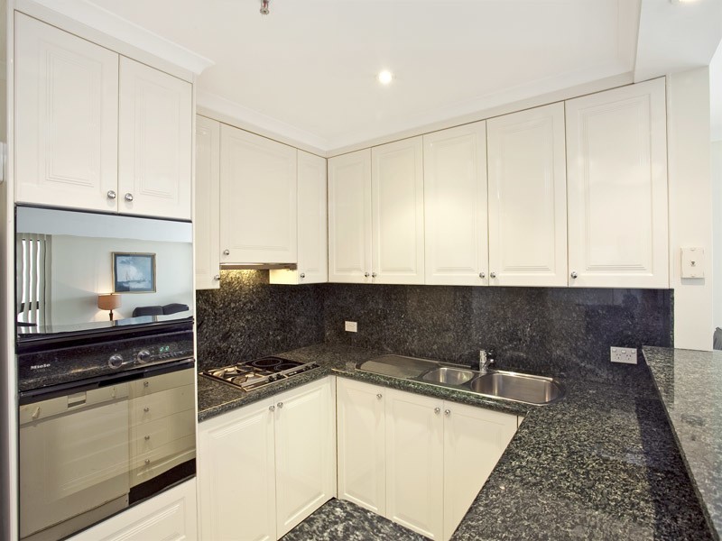 2003/37 Glen Street, Milsons Point NSW 2061