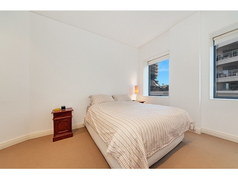 810/8 Glen Street, Milsons Point NSW 2061