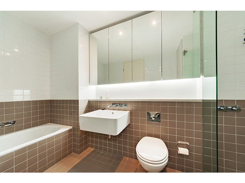 810/8 Glen Street, Milsons Point NSW 2061