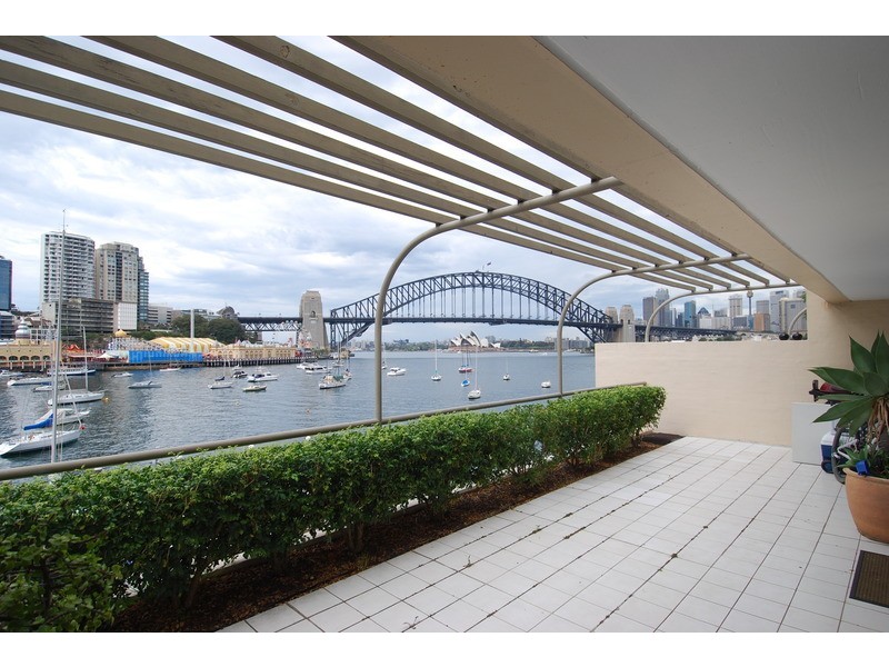 9/33 East Crescent Street, Mcmahons Point NSW 2060