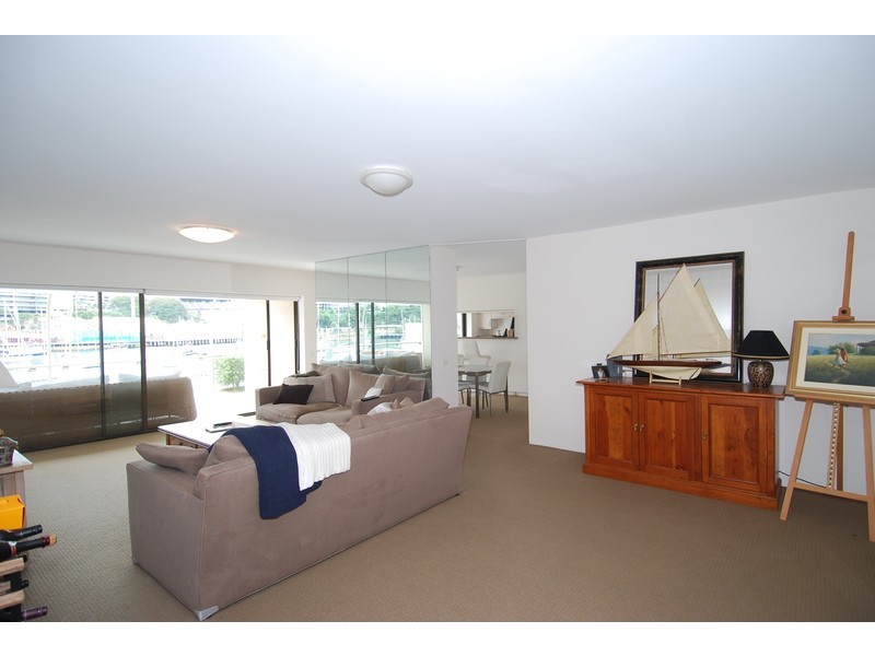 9/33 East Crescent Street, Mcmahons Point NSW 2060