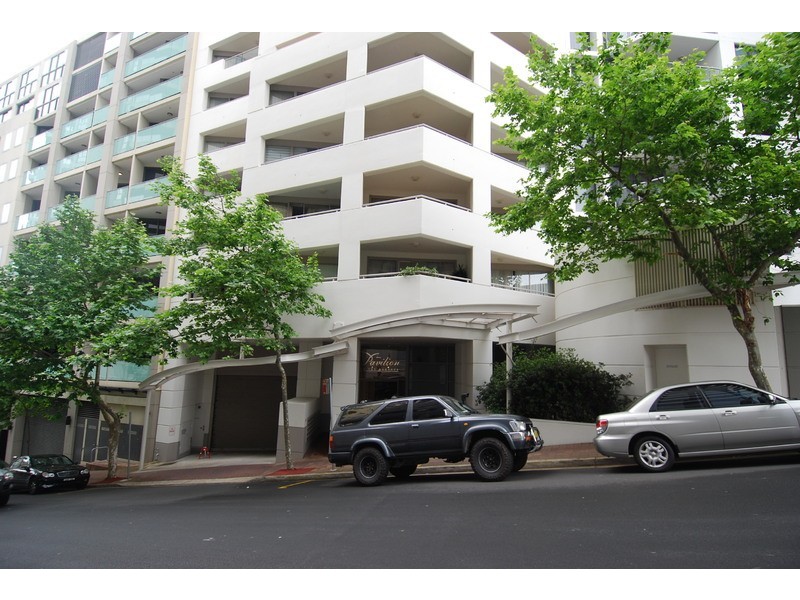 1005/12 Glen Street, Milsons Point NSW 2061