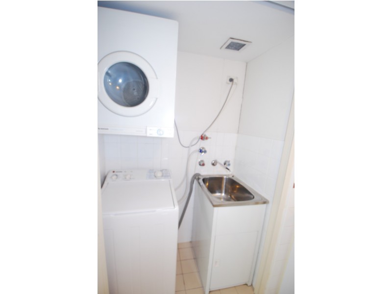 1005/12 Glen Street, Milsons Point NSW 2061