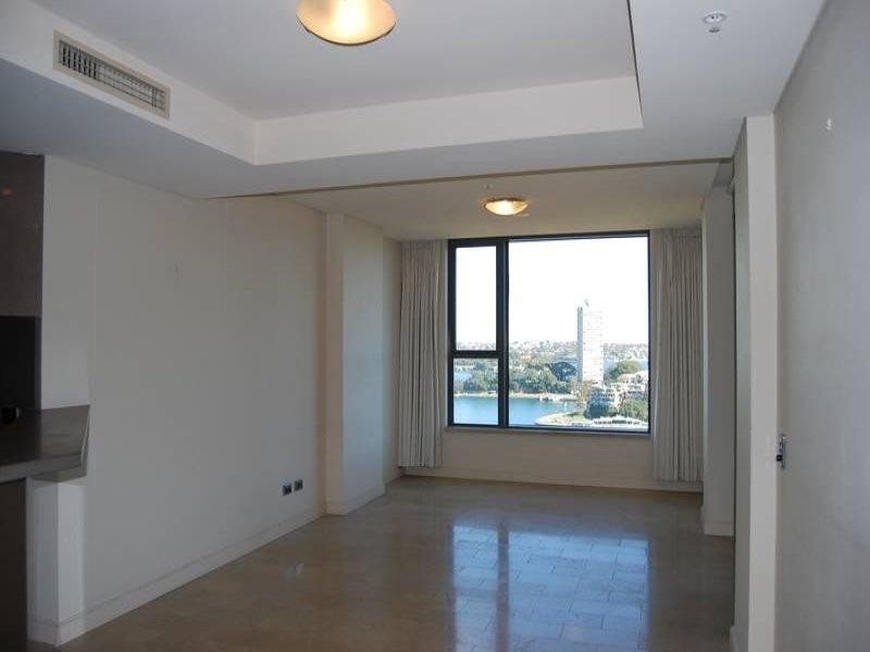 802/2 Dind Street, Milsons Point NSW 2061