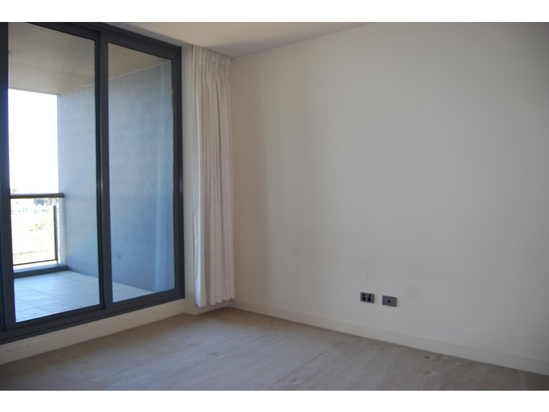 802/2 Dind Street, Milsons Point NSW 2061