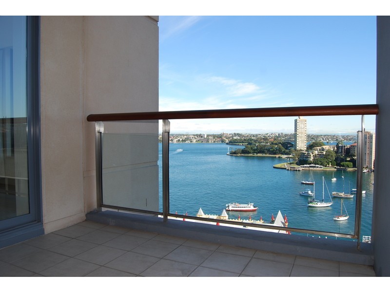 802/2 Dind Street, Milsons Point NSW 2061