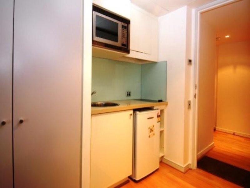 1618/30 Glen Street, Milsons Point NSW 2061