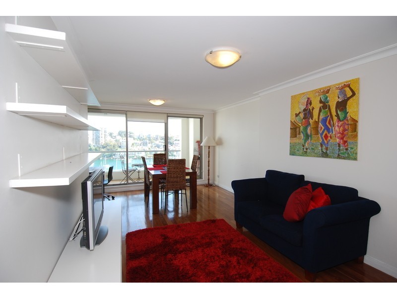 702/12 Glen Street, Milsons Point NSW 2061