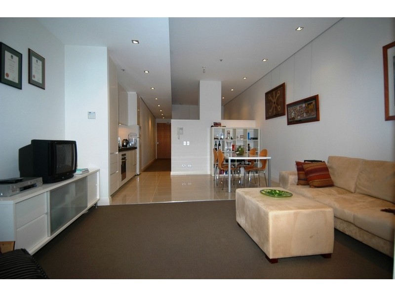 806/8 Glen Street, Milsons Point NSW 2061