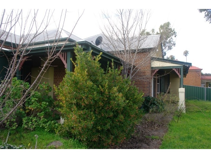 92-94 Warne Street, Wellington NSW 2820