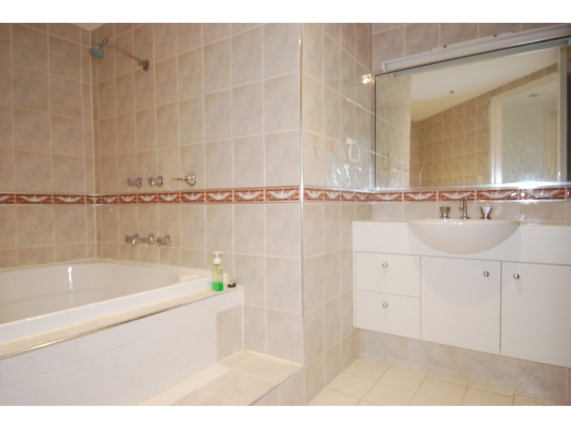 1305/38  Alfred Street, Milsons Point NSW 2061