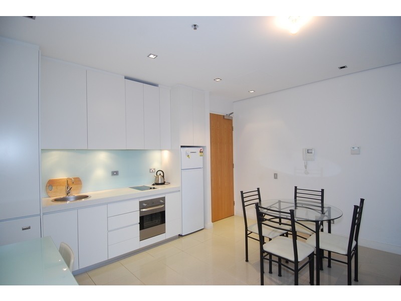 809/8 Glen Street, Milsons Point NSW 2061