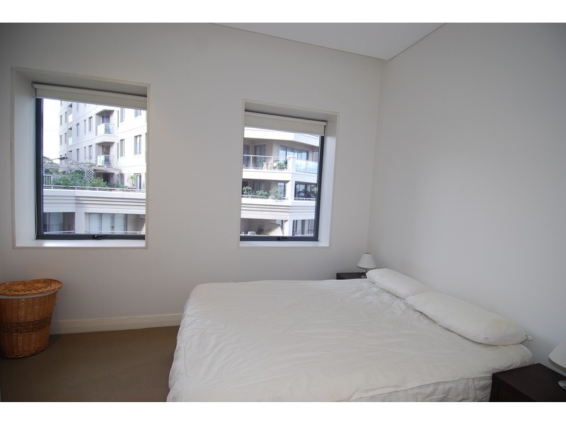 809/8 Glen Street, Milsons Point NSW 2061