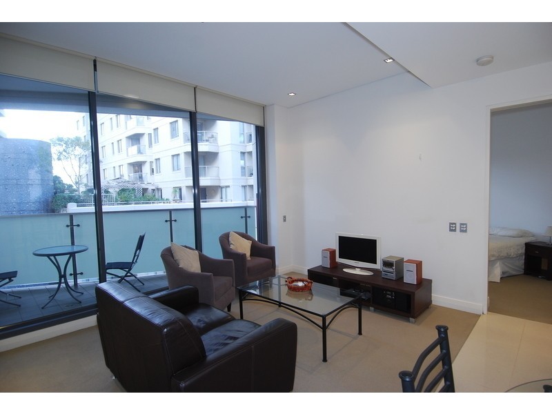 809/8 Glen Street, Milsons Point NSW 2061