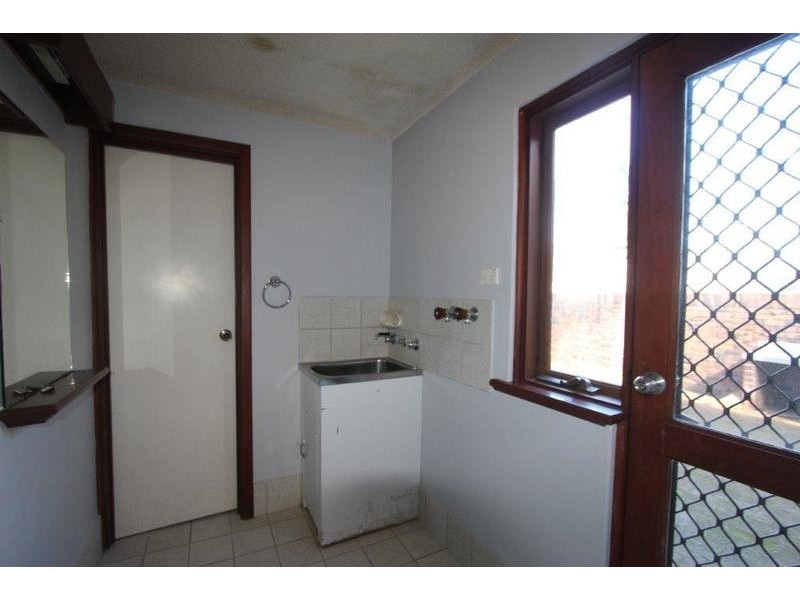 2/203 Labouchere Road, Como WA 6152