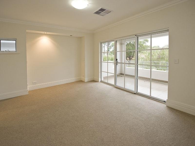 81C Comer Street, Como WA 6152