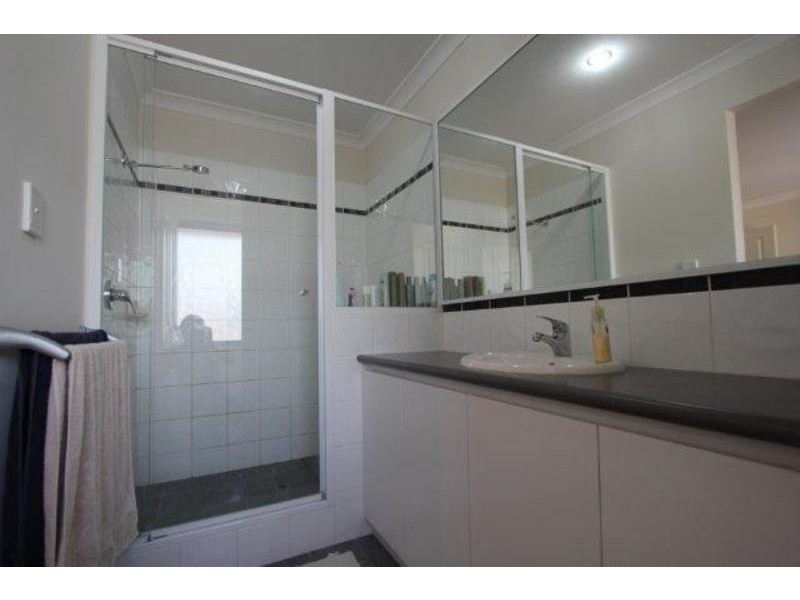 2/12 Salisbury Road, Rivervale WA 6103