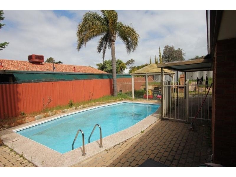 12 Marsden Way, Padbury WA 6025