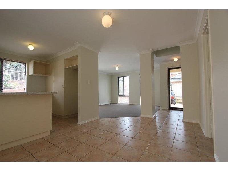 1/33 Langley Road, Bayswater WA 6053