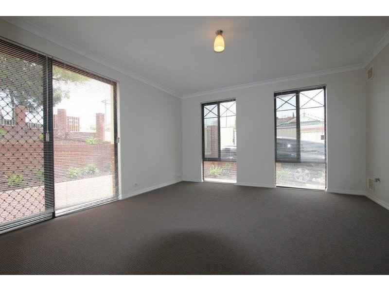 1/33 Langley Road, Bayswater WA 6053