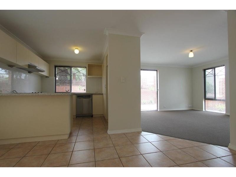 1/33 Langley Road, Bayswater WA 6053
