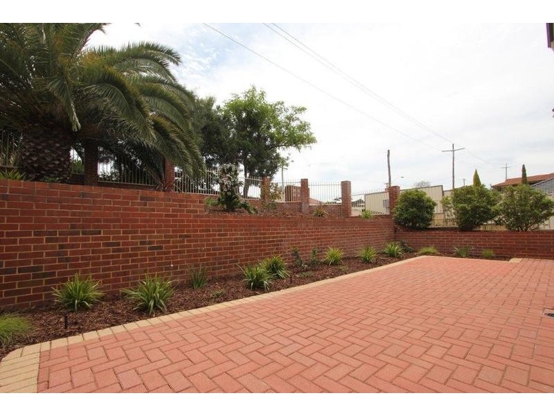 1/33 Langley Road, Bayswater WA 6053