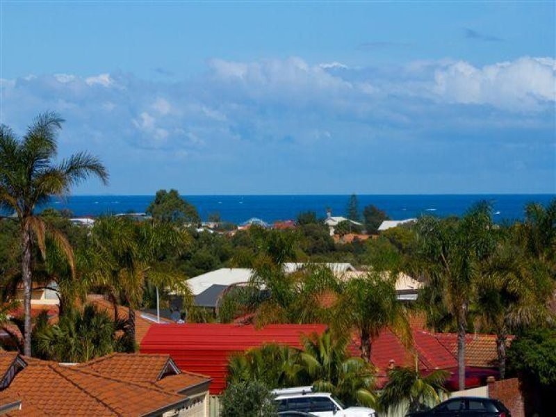 12 Castella Way, Mullaloo WA 6027