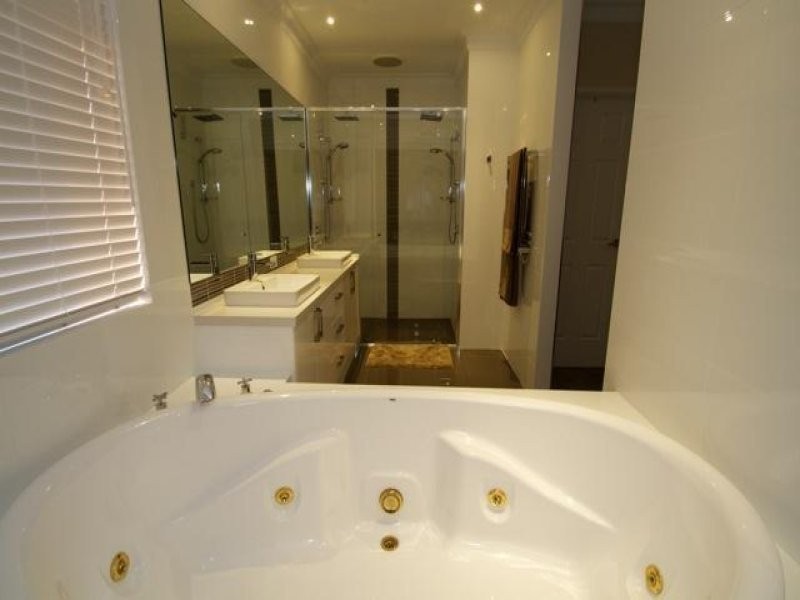 12 Castella Way, Mullaloo WA 6027