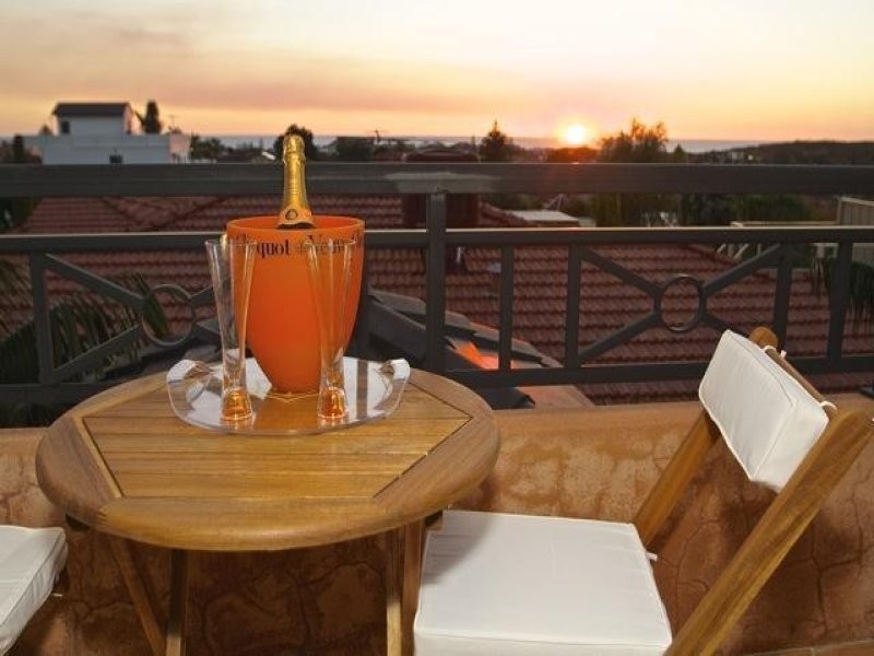 12 Castella Way, Mullaloo WA 6027