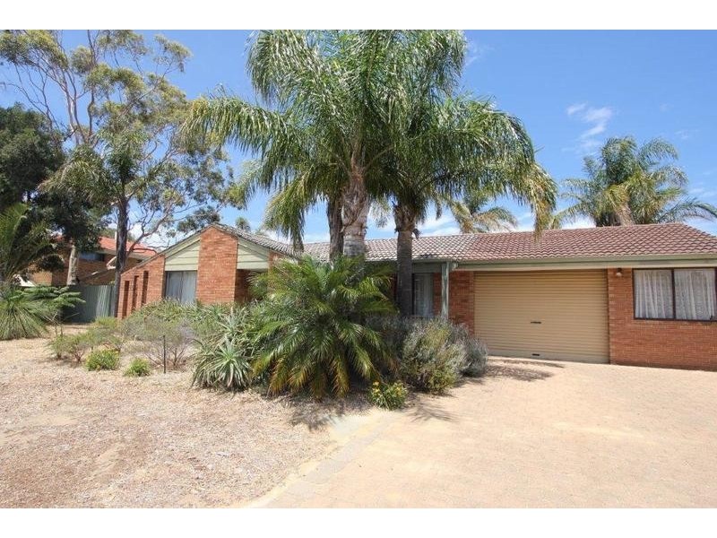 2 Mapleton Place, Duncraig WA 6023