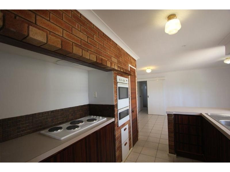 2 Mapleton Place, Duncraig WA 6023