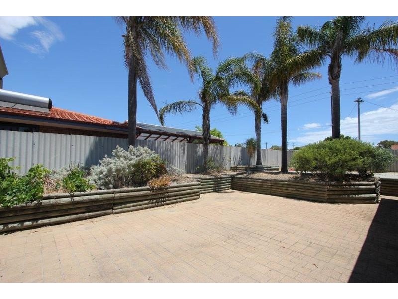 2 Mapleton Place, Duncraig WA 6023