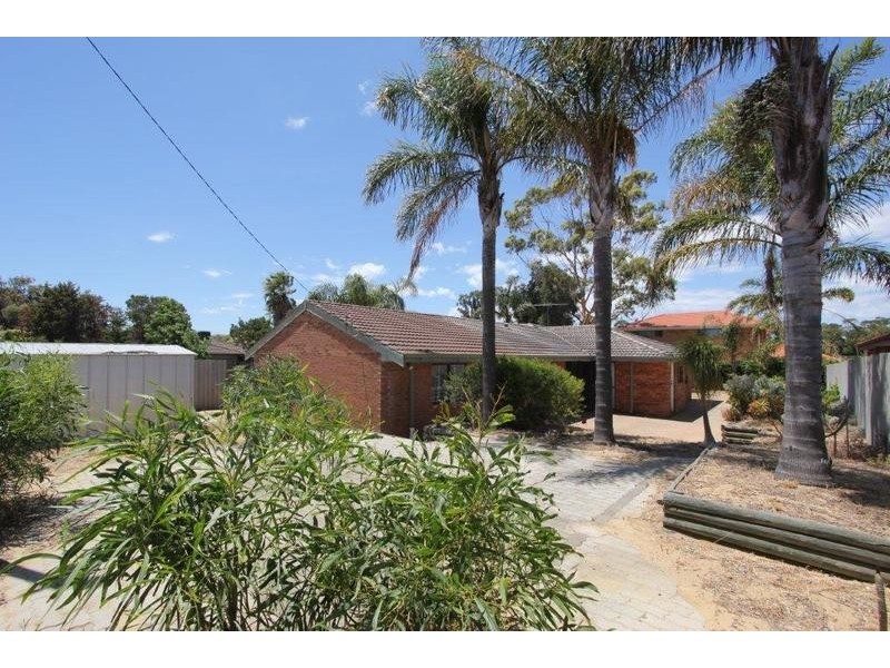 2 Mapleton Place, Duncraig WA 6023