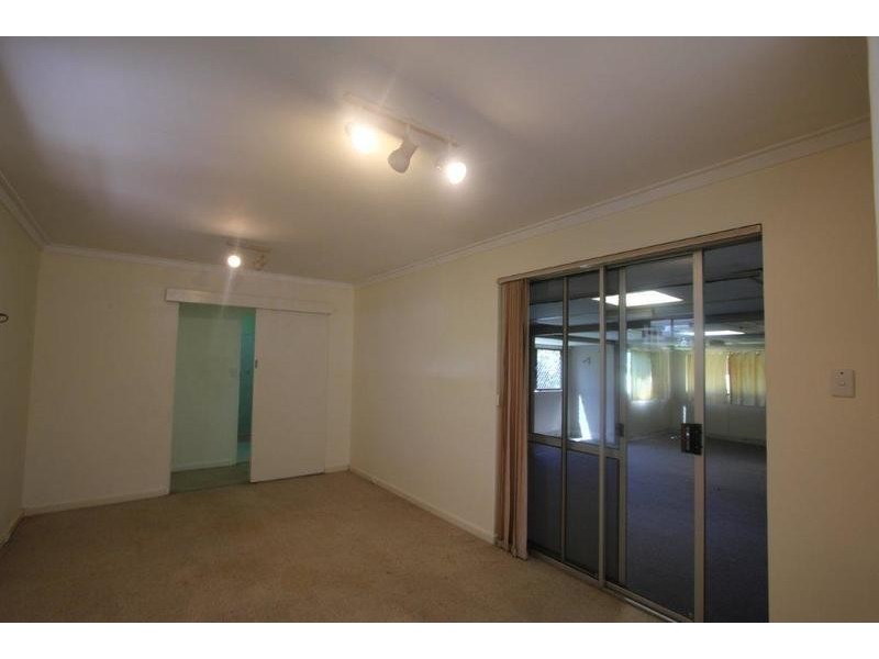 16 Morago Crescent, Cloverdale WA 6105