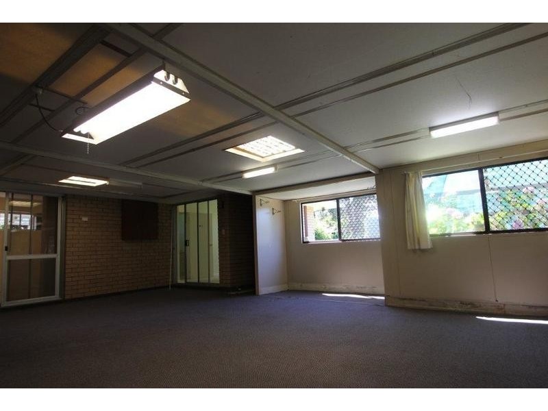 16 Morago Crescent, Cloverdale WA 6105