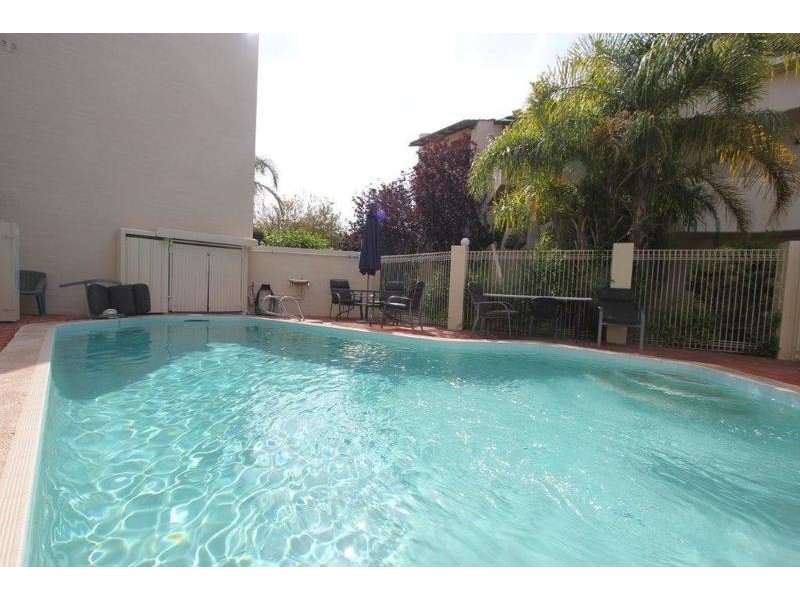8/19 Delamere Avenue, South Perth WA 6151