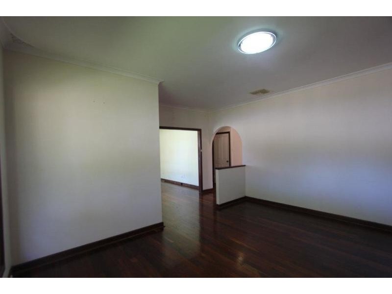 254 Fisher Street, Cloverdale WA 6105