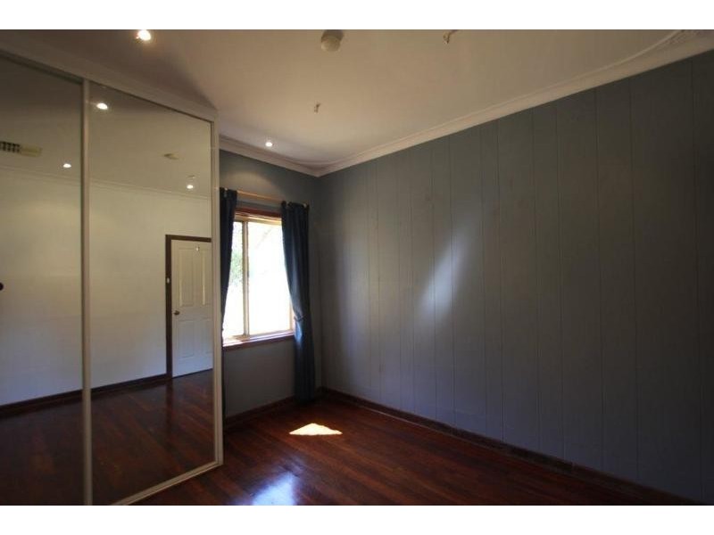254 Fisher Street, Cloverdale WA 6105