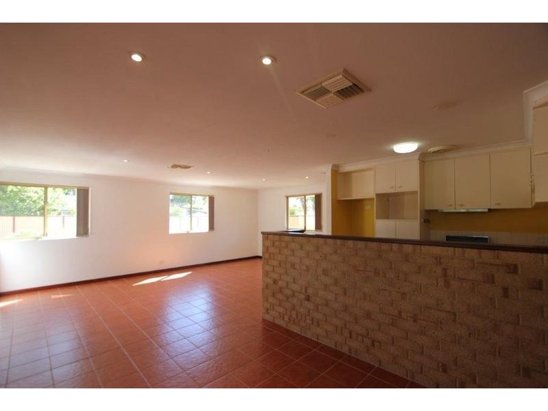 254 Fisher Street, Cloverdale WA 6105