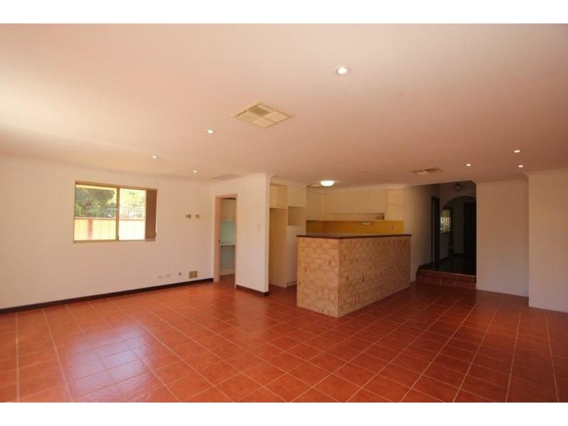 254 Fisher Street, Cloverdale WA 6105