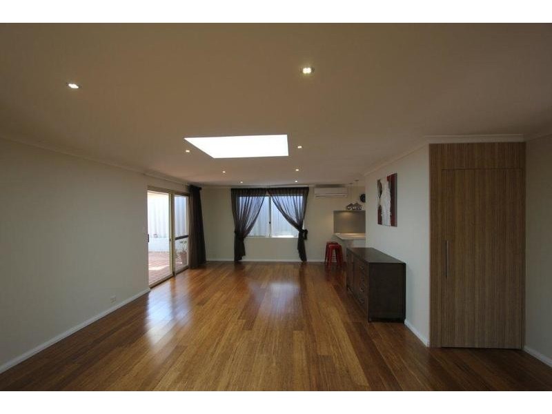 25B Raymond Street, Mount Pleasant WA 6153