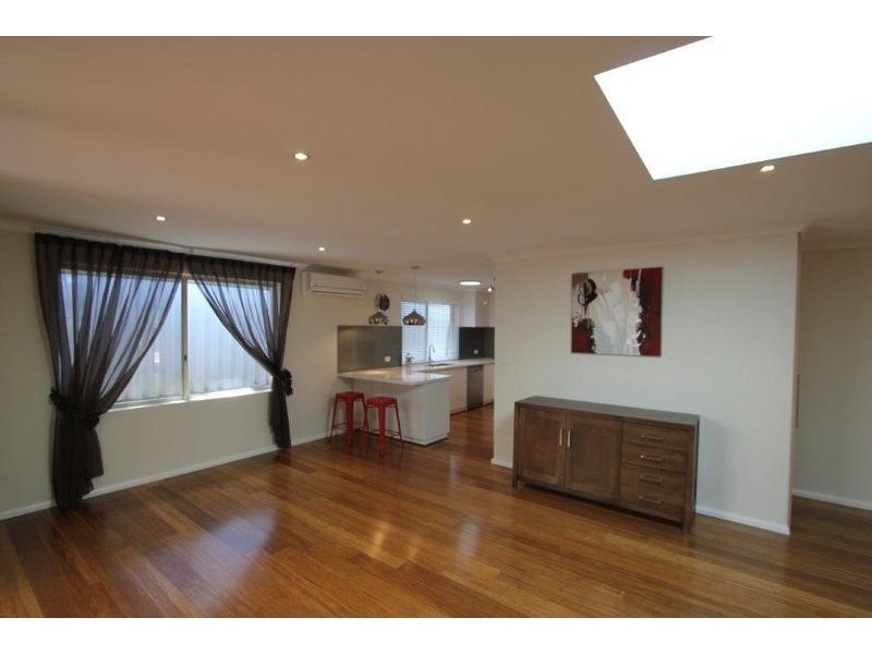 25B Raymond Street, Mount Pleasant WA 6153