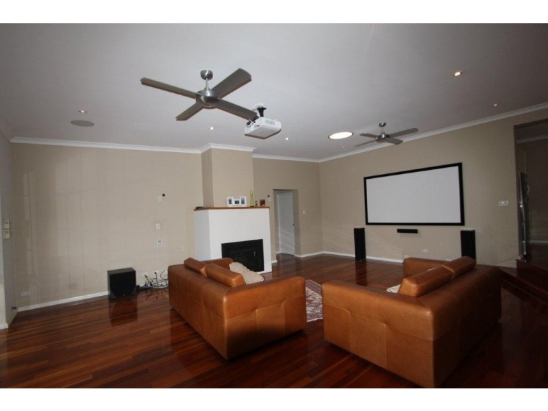 75 Swan Road, Attadale WA 6156