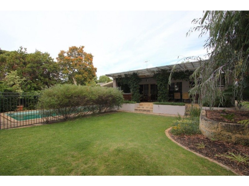75 Swan Road, Attadale WA 6156