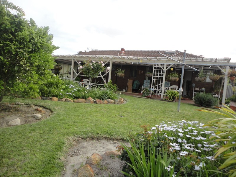 7 Rudall Way, Padbury WA 6025
