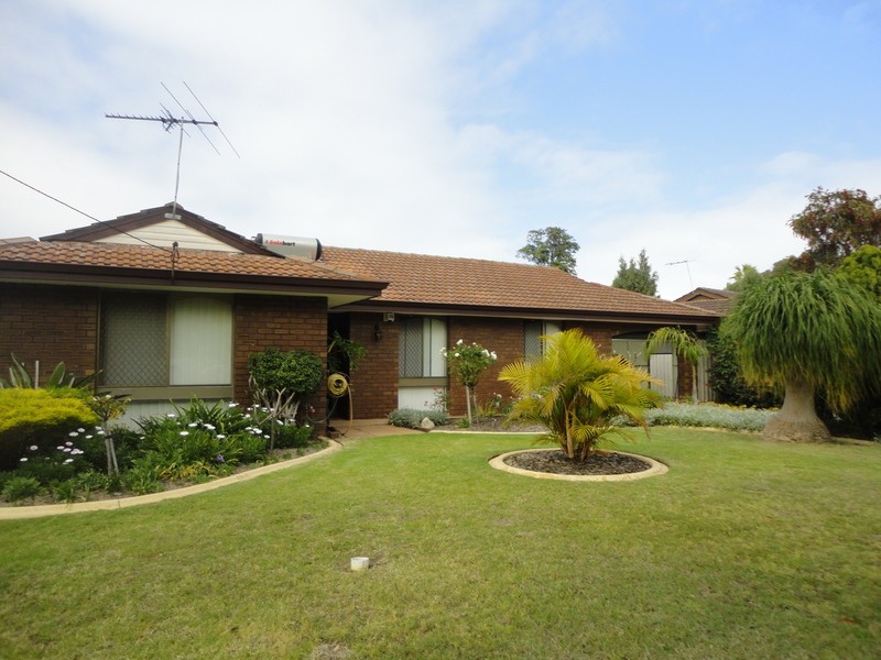 7 Rudall Way, Padbury WA 6025