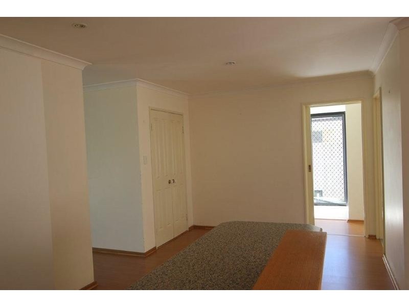 1/16 Mayfair Street, Nollamara WA 6061