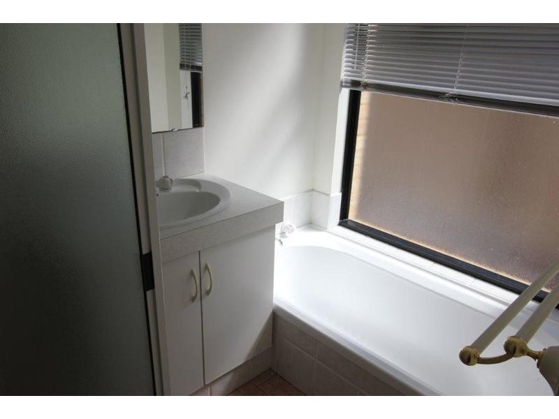 1/16 Mayfair Street, Nollamara WA 6061