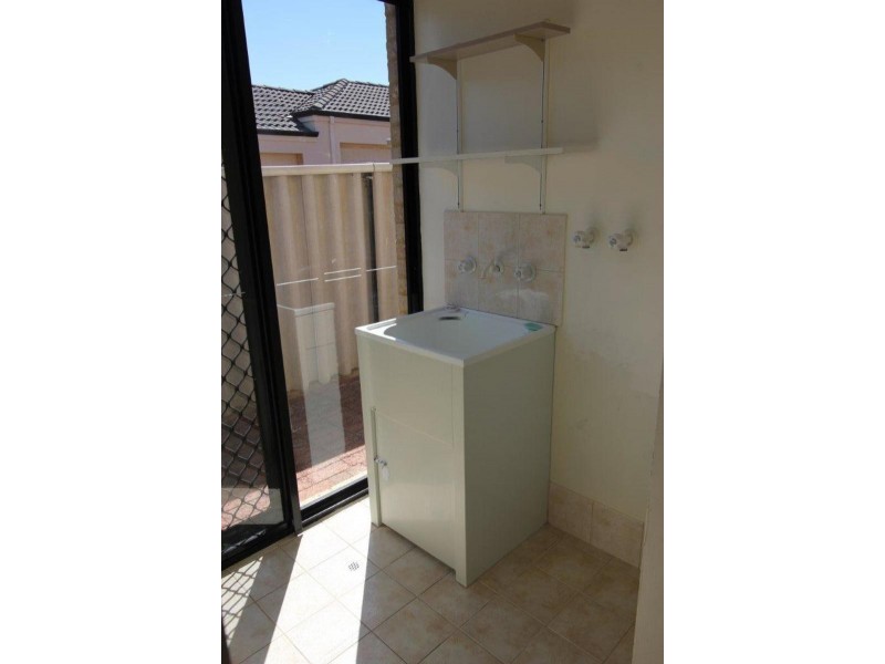 1/16 Mayfair Street, Nollamara WA 6061